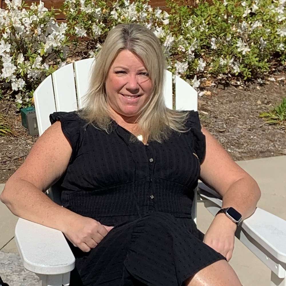 Meet your Posher, Leslie